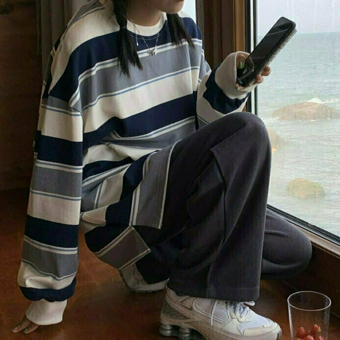 oversized striped sweatshirt with long sleeves 6736